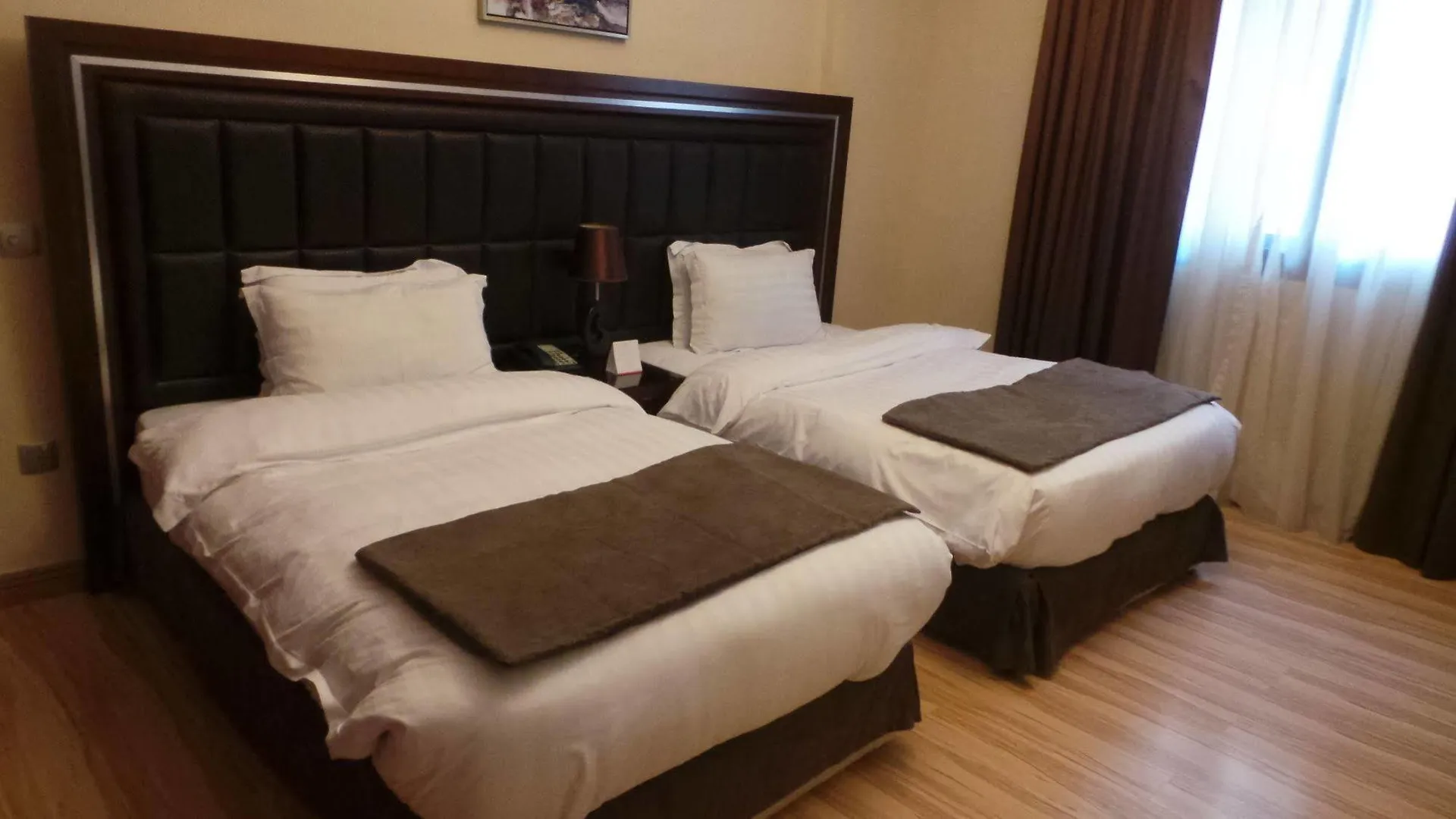 Xclusive Maples Hotel Apartment Dubai Emirati Arabi Uniti